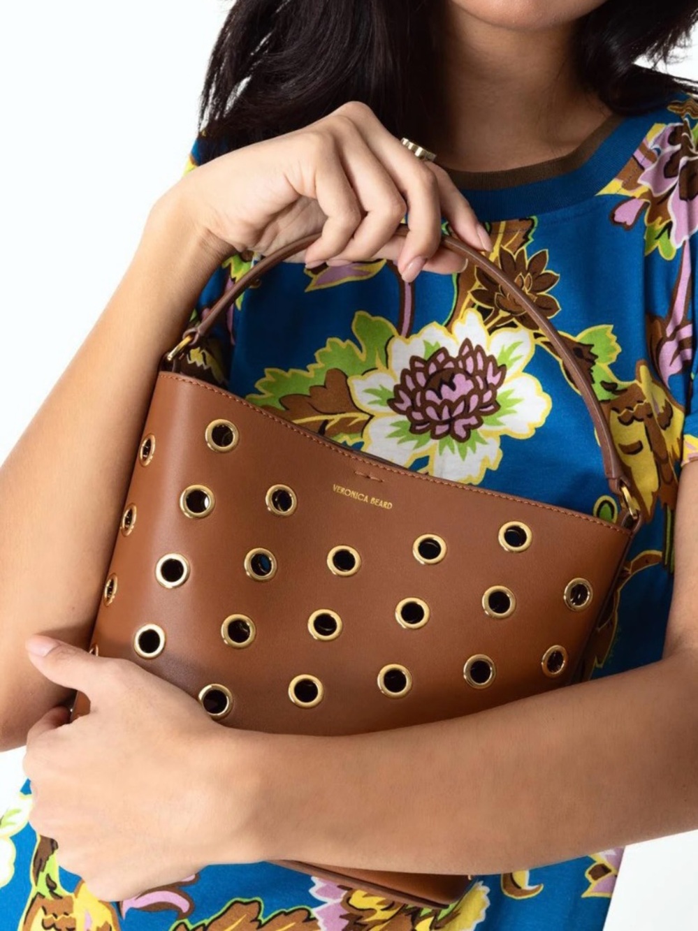 🆕 Veronica Beard Small Grommet Feed Bag, Hazelwood